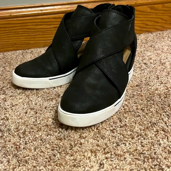 Style Wedges, size 8.5 women’s, color black - Picture 1 of 5